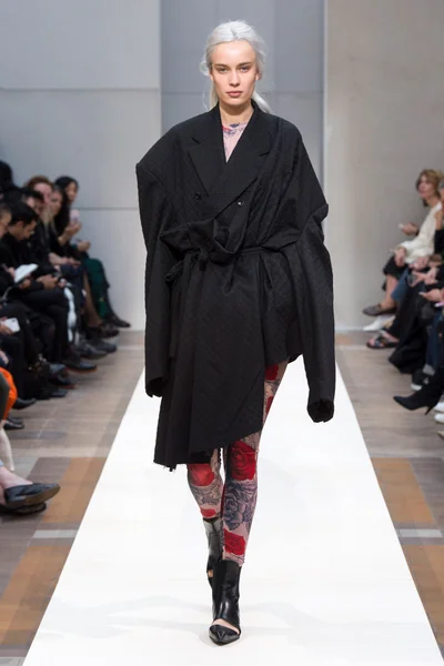 Look 6